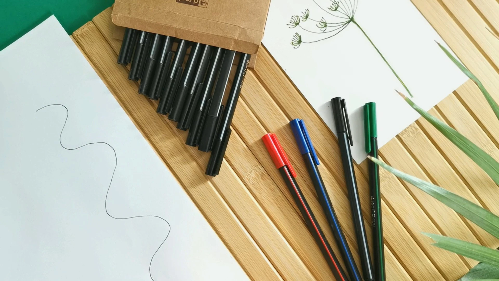 Cienkopisy d.rect OFFICE Fineliner D408 z opakowaniem ECO na bambusowym blacie